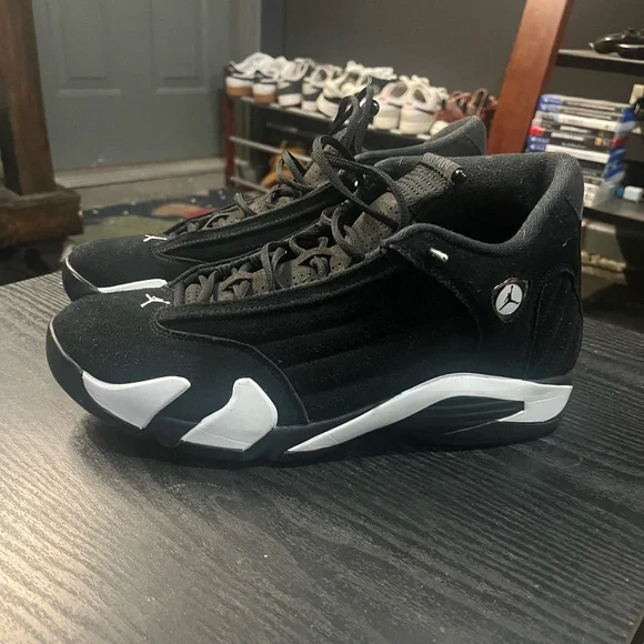 Jordan Black and White Men's Sneakers - Picture 2 of 6